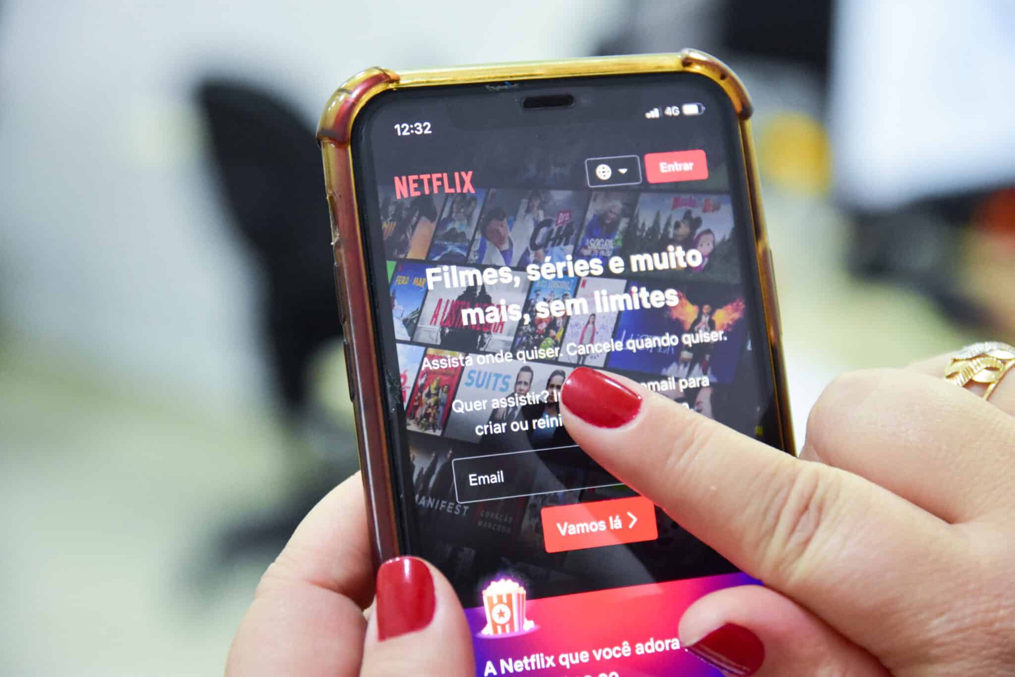 Netflix anunciou cobrança por compartilhamento de senhas  - Foto por: João Reis/Setasc-MT