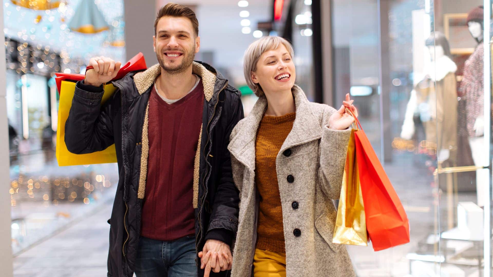 4 signos que vão se apaixonar pelo melhor amigo nesta quinta-feira 13/07/2023