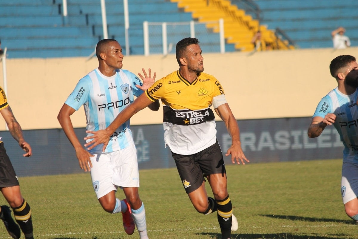 Criciúma x Londrina; onde assistir ao vivo o jogo deste sábado (12) . Foto: Celso da Luz/Criciúma