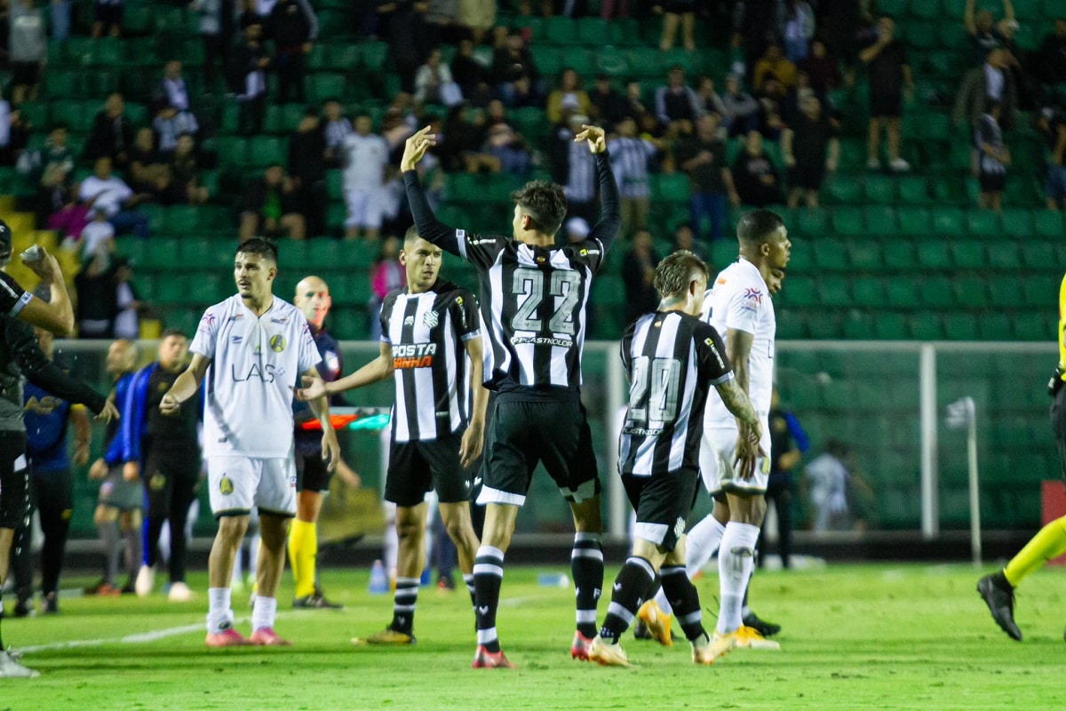 São Bernardo x Figueirense; onde assistir ao vivo o jogo desta segunda-feira (5) pela Série C do Brasileiro. Foto: Patrick Floriani/FFC