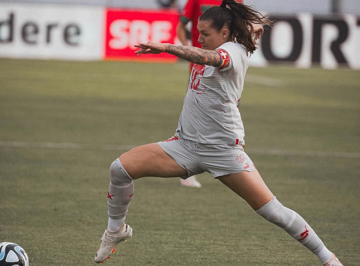 Suíça encara a Noruega nesta terça (25) e pode garantir vaga antecipada nas oitavas da Copa do Mundo Feminina; veja onde assistir. Foto: Divulgação Suíça