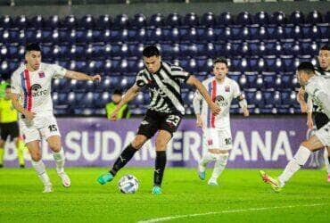 Libertad x Fortaleza; onde assistir ao vivo o jogo desta terça-feira (1) pela Copa Sul-Americana. Foto: Divulgação Libertad