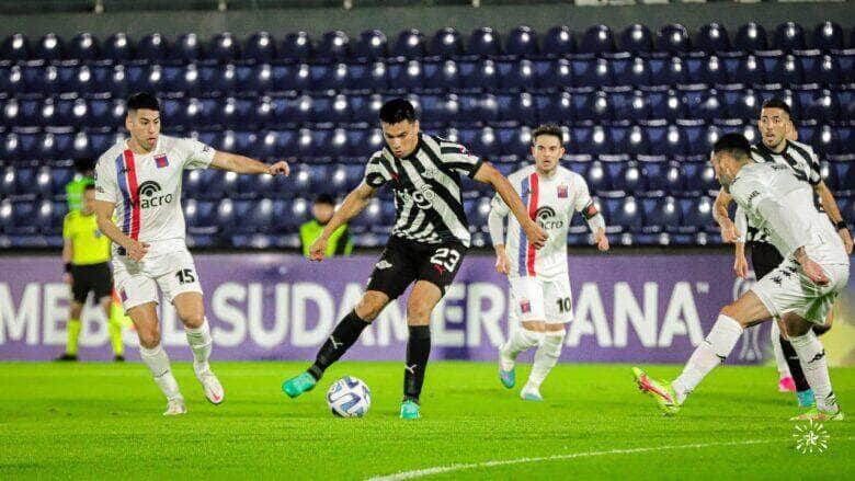 Libertad x Fortaleza; onde assistir ao vivo o jogo desta terça-feira (1) pela Copa Sul-Americana. Foto: Divulgação Libertad