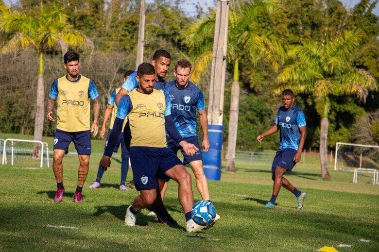 Londrina x Atlético-GO; onde assistir ao vivo o jogo desta quinta-feira (17) pela Série B do Brasileiro. Foto: Londrina
