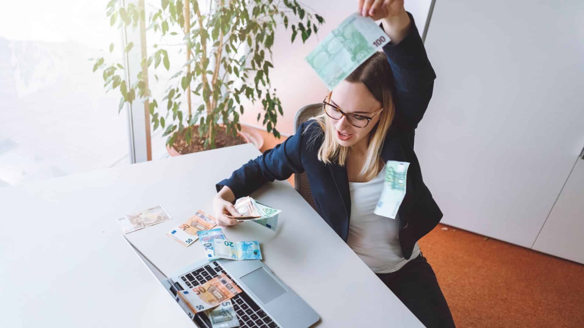 4 signos que vão nadar na grana este final de semana, começando de hoje | Canva