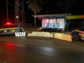 Ação da Polícia Rodoviária Federal resulta na prisão de condutor e apreensão de substâncias entorpecentes em abordagem no município de Alto Garças/MT