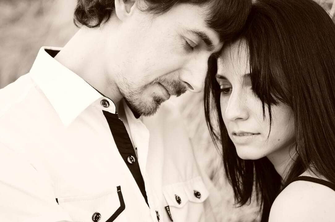 8 sintomas que revelam que você sofre de TOC amoroso