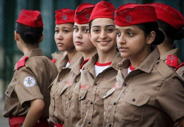 Alunas da Escola do Corpo de Bombeiro Militar sao selecionadas para intercambio na Inglaterra