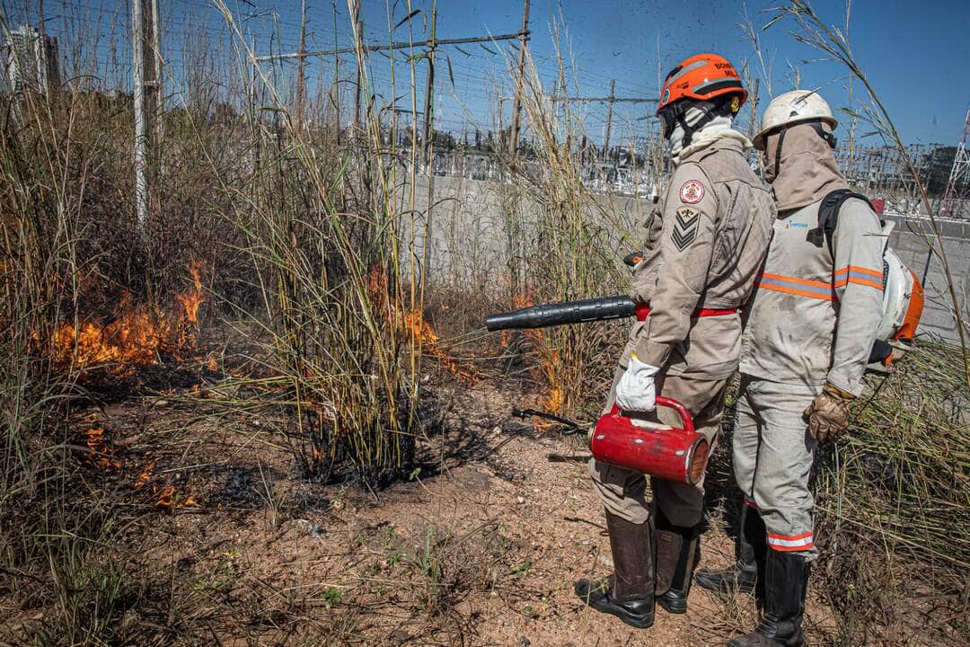 Bombeiros reforcam combate aos incendios florestais em MT com capacitacao de funcionarios da Energisa