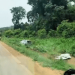 Camionete capota e homem morre ao ser arremessado a vários metros.