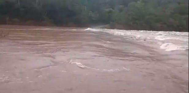 temporais causam estragos em municípios e quase 800 mil ficam sem luz