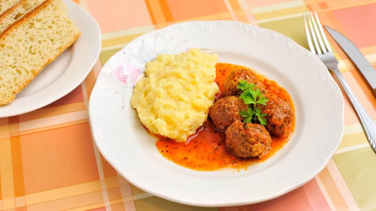 Como fazer almôndegas com purê de batata