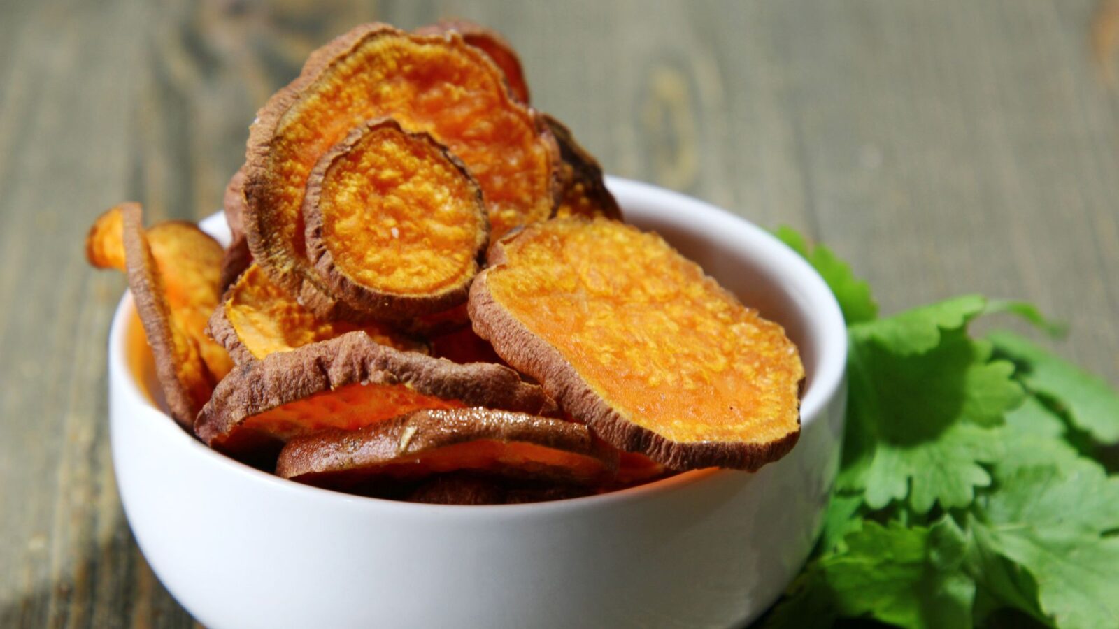 Deliciosa Batata Frita Crocante: Aprenda a Preparar em Casa com Batata  Comum - CenárioMT