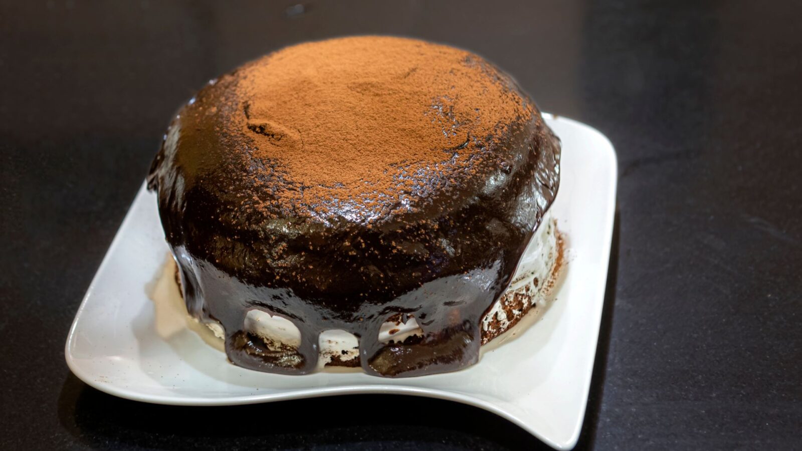 Como fazer bolo vulcão de chocolate