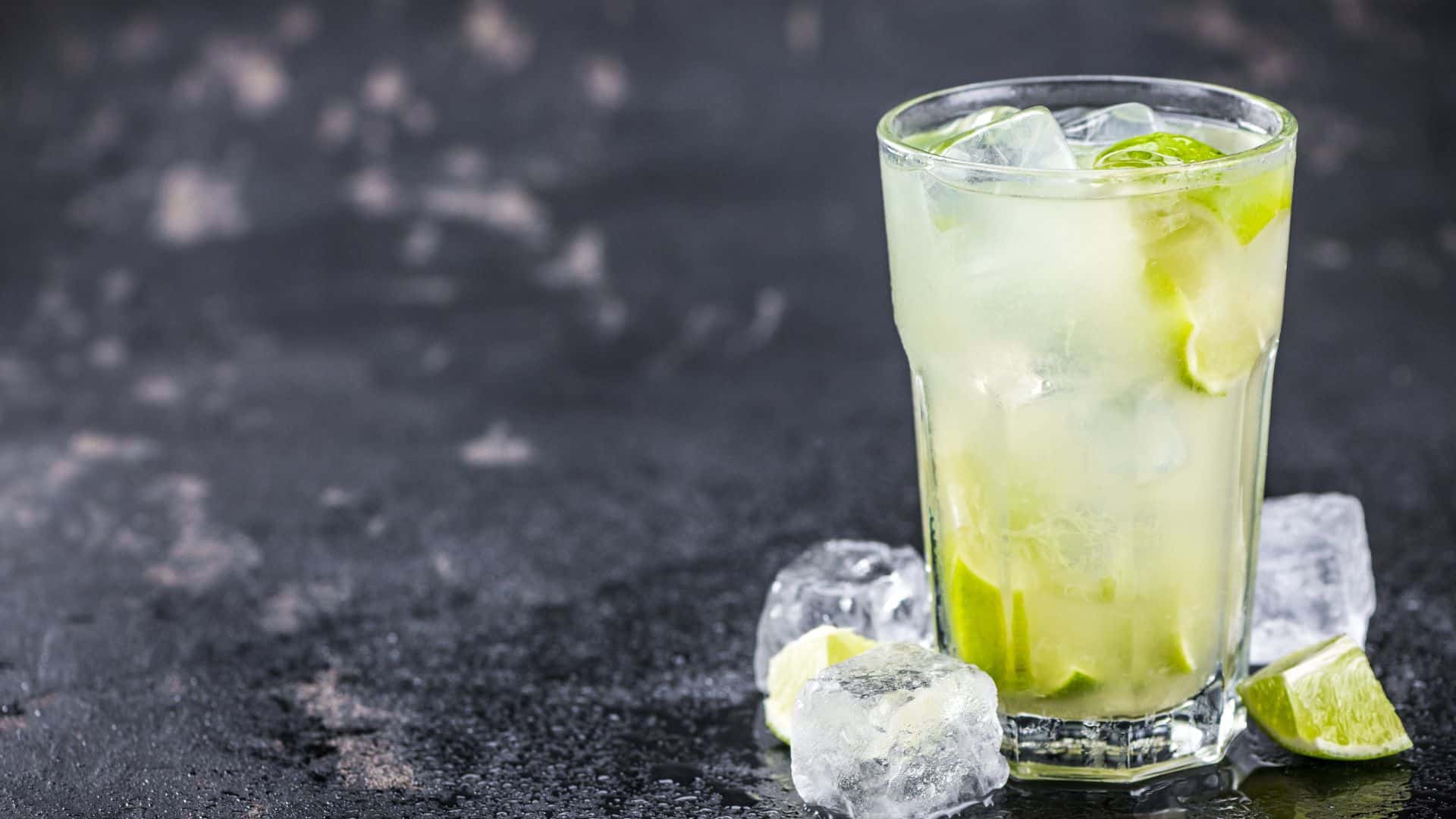 Como fazer caipirinha com vodka