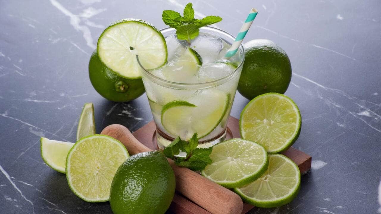 Como fazer caipirinha de limão