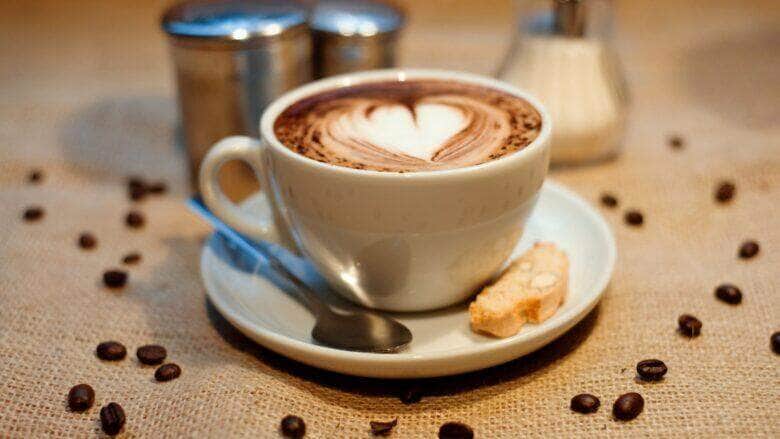 Como fazer capuccino caseiro