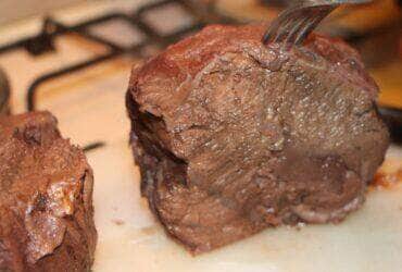 Como fazer carne cozida