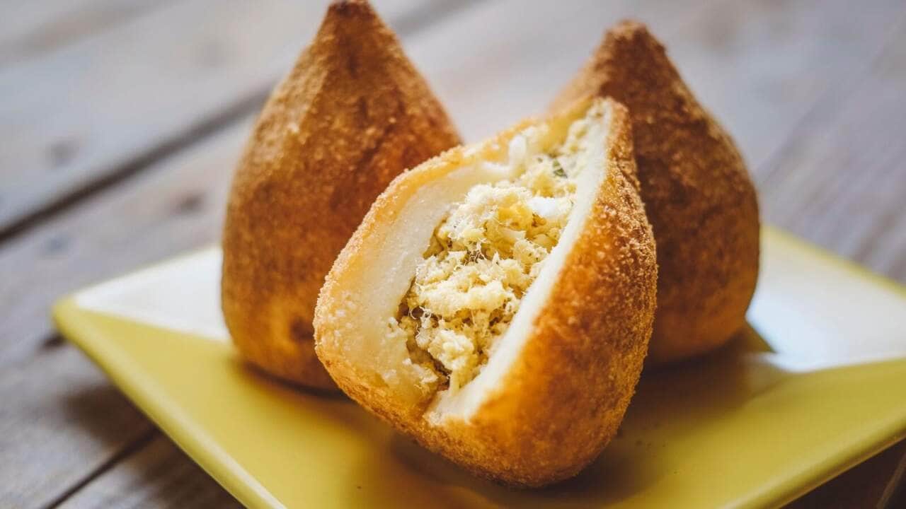 Como fazer coxinha de mandioca