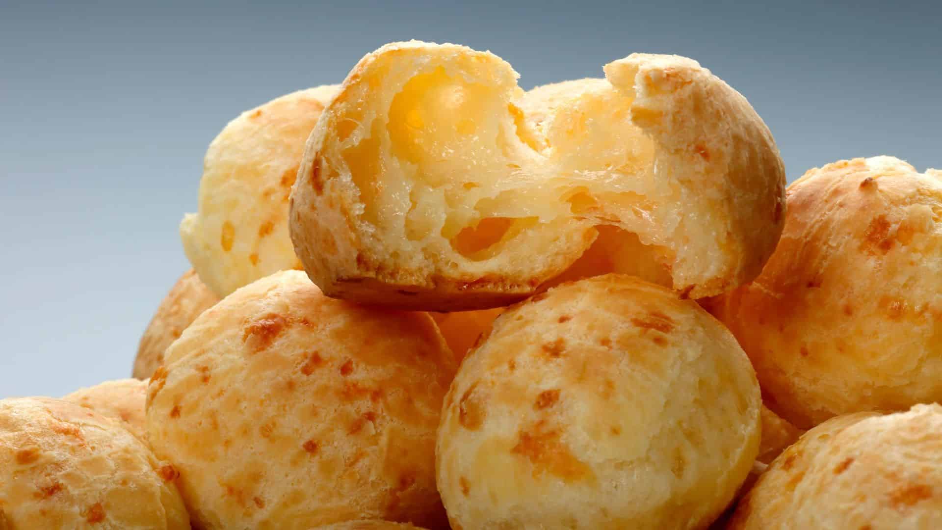 Como fazer pão de queijo