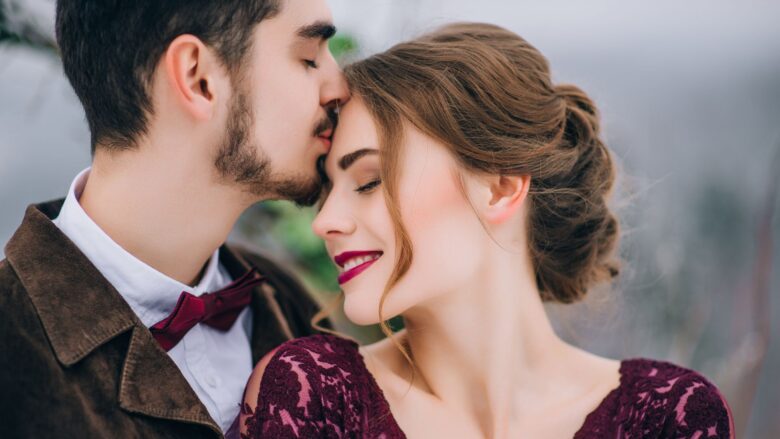Descubra os 5 signos que combinam pra namorar