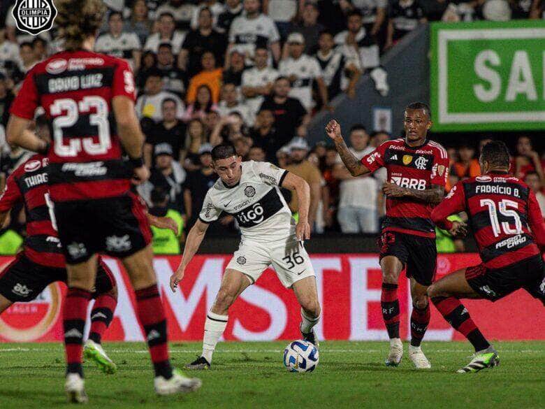 Olimpia x Flamengo. Foto: Olimpia