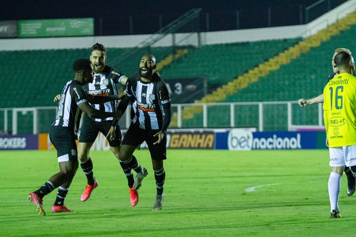Floresta recebe o Figueirense nesta segunda (24) e tenta se afastar da degola na Série C; veja onde assistir ao vivo. Foto: Patrick Floriano/FFC Floresta recebe o Figueirense nesta segunda (24) e tenta se afastar da degola na Série C; veja onde assistir ao vivo. Foto: Patrick Floriano/FFC