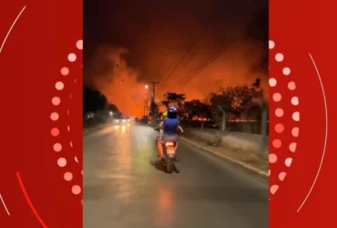 Incêndio de grandes proporções atinge vegetação próxima ao aeroporto de Cuiabá