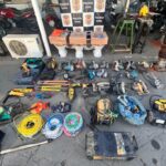 Integrante de faccao e preso com dezenas de objetos e ferramentas furtados de residencias
