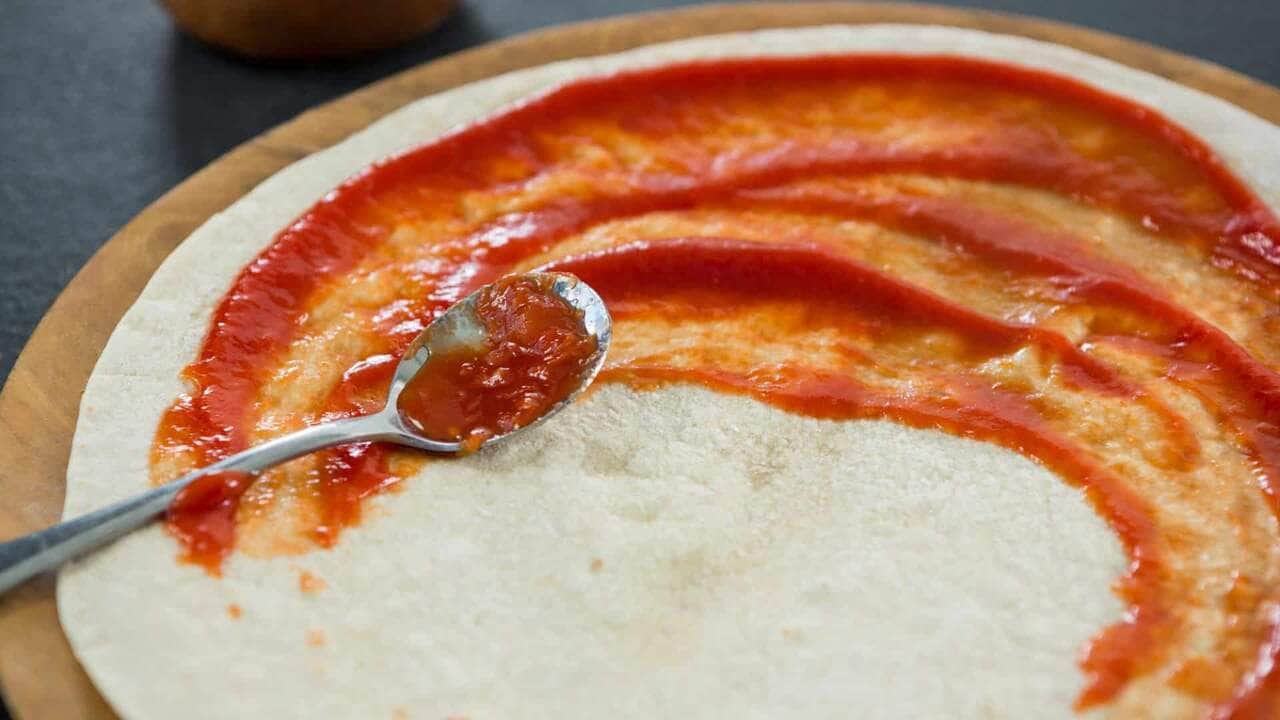 Massa de Pizza: A Base Perfeita para Deliciosas Pizzas Artesanais 2 Massa de pizza