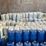 Policia Civil apreende 145 mil litros de defensivos agricolas em barracao em Primavera do Leste