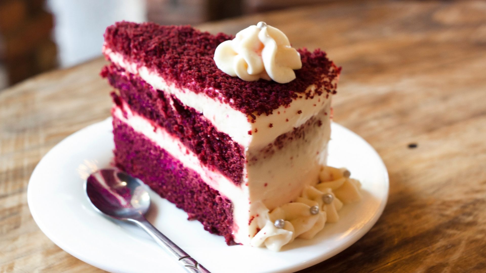 Bolo red velvet: O mais delicioso de todos os bolos! - CenárioMT