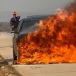 Segundo relatado pelo motorista, o carro apresentou um vazamento de combustível, que iniciou as chamas.