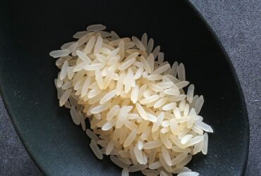 Tenho que lavar o arroz