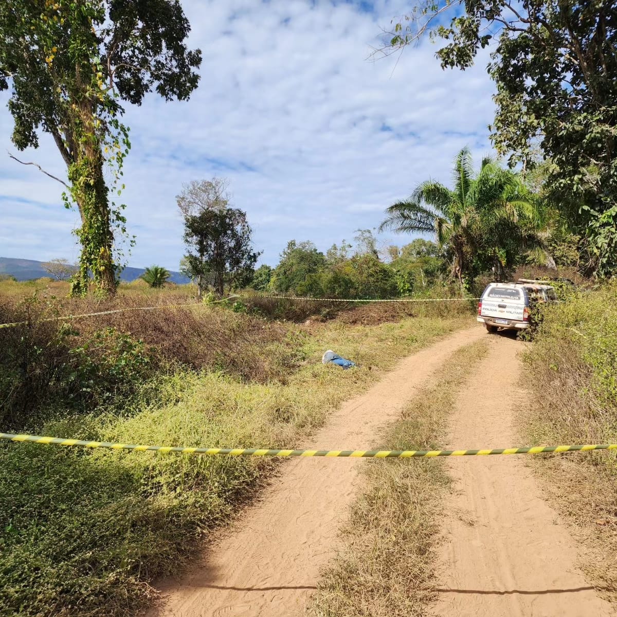 Homem mata colega de trabalho com golpes de foice.