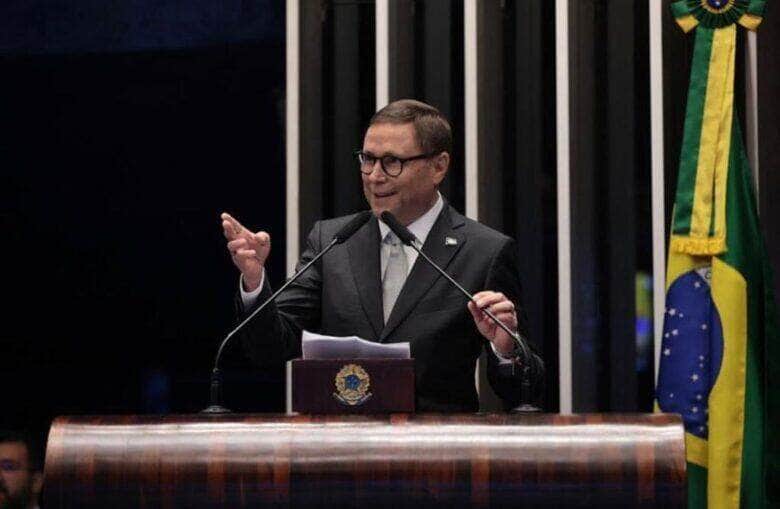 Senador Mauro Carvalho