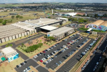 Vista aérea da Harven Agribusiness School, em Ribeirão Preto (SP) - (Harven Agribusiness School/Divulgação) Leia mais em: https://veja.abril.com.br/coluna/radar-economico/agronegocio-ganha-sua-primeira-faculdade-em-2024-que-ja-pensa-em-expansao