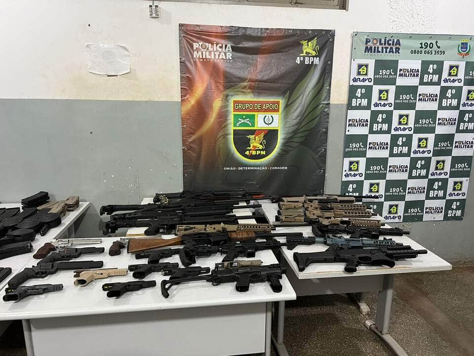 Polícia Militar apreende arsenal de guerra em Várzea Grande (MT)