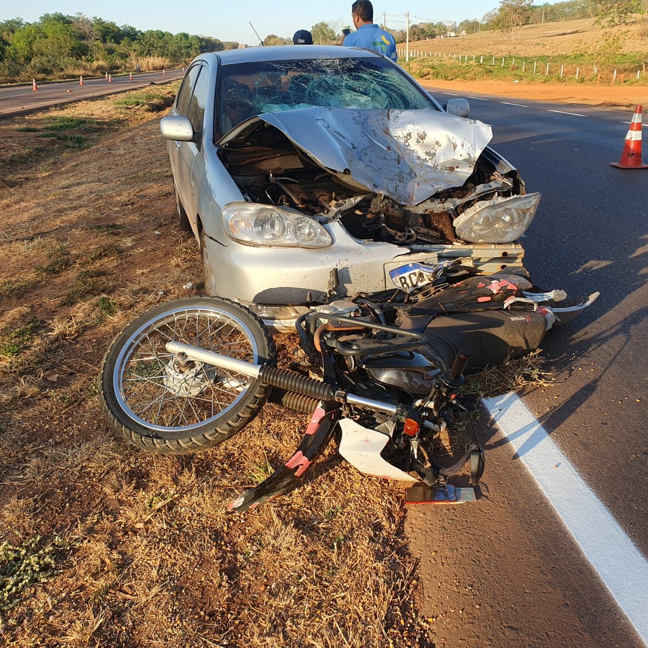 Homem morre atropelado por carreta na BR-163, em Rondonópolis.