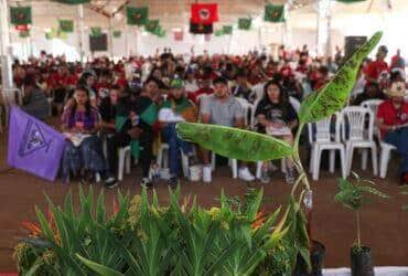 Brasília (DF) 16/10/2023 - Acampamento da Juventude em Luta, por Terra e Soberania Popular realizado pela Via Campesina. reúne dois mil jovens camponeses de 22 estados. Na programação, debates sobre a conjuntura política nacional e global, a questão feminista e antirracista, arte, cultura e as tarefas da juventude frente às questões ambientais. Foto: José Cruz/Agência Brasil