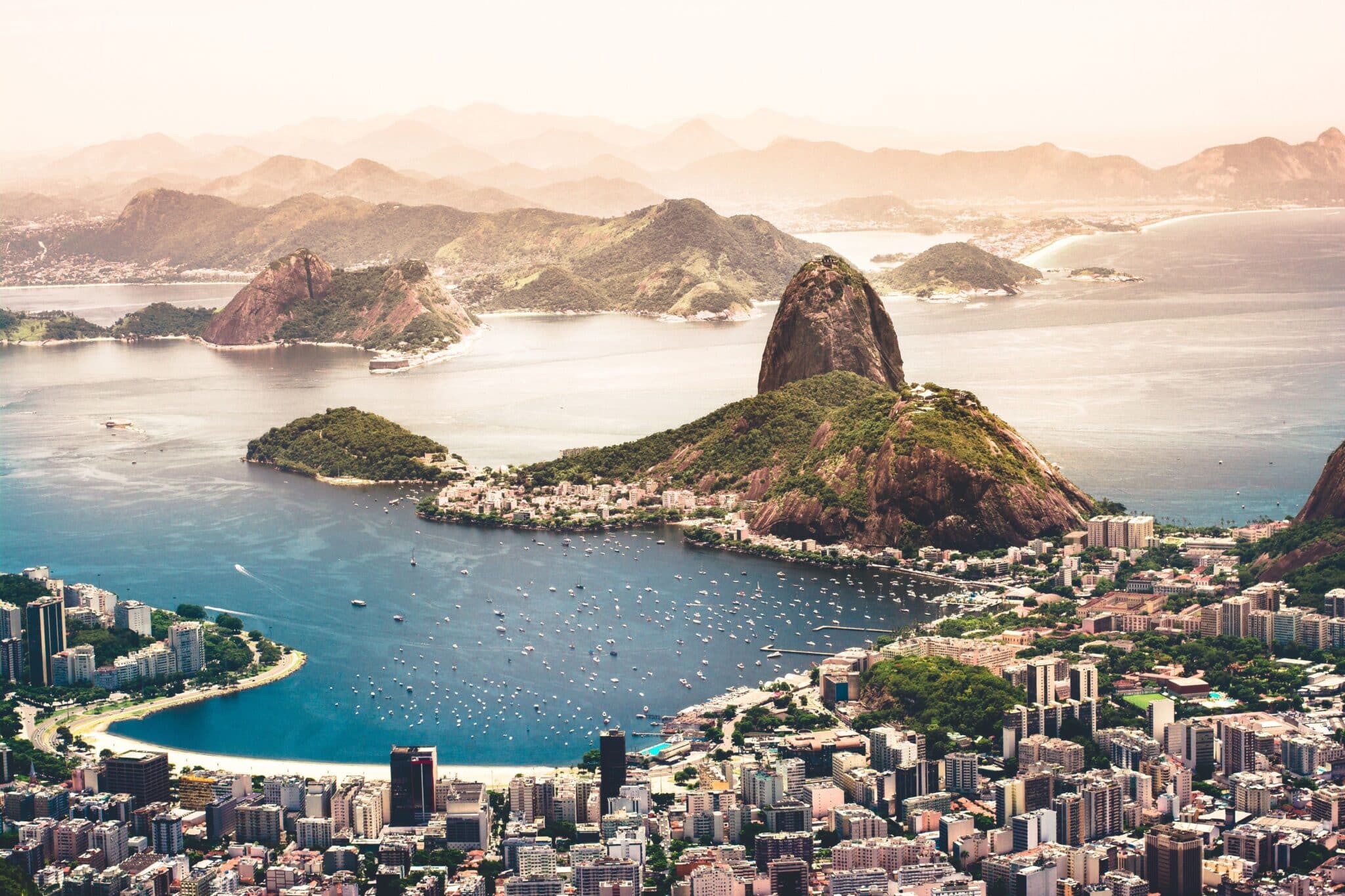 As melhores praias do Brasil com preços acessíveis! 2 Salvador