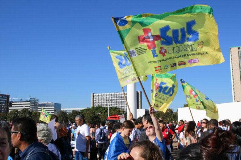 ato em brasilia faz defesa do sus da vida e da democracia scaled 1