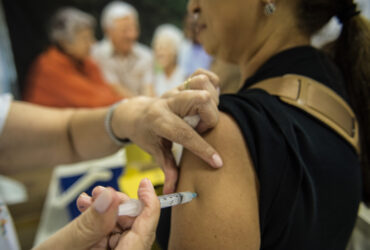baixa vacinacao de idosos acende alerta para casos de gripe scaled 1