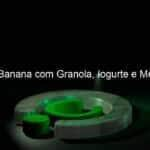 banana com granola iogurte e mel 1088438