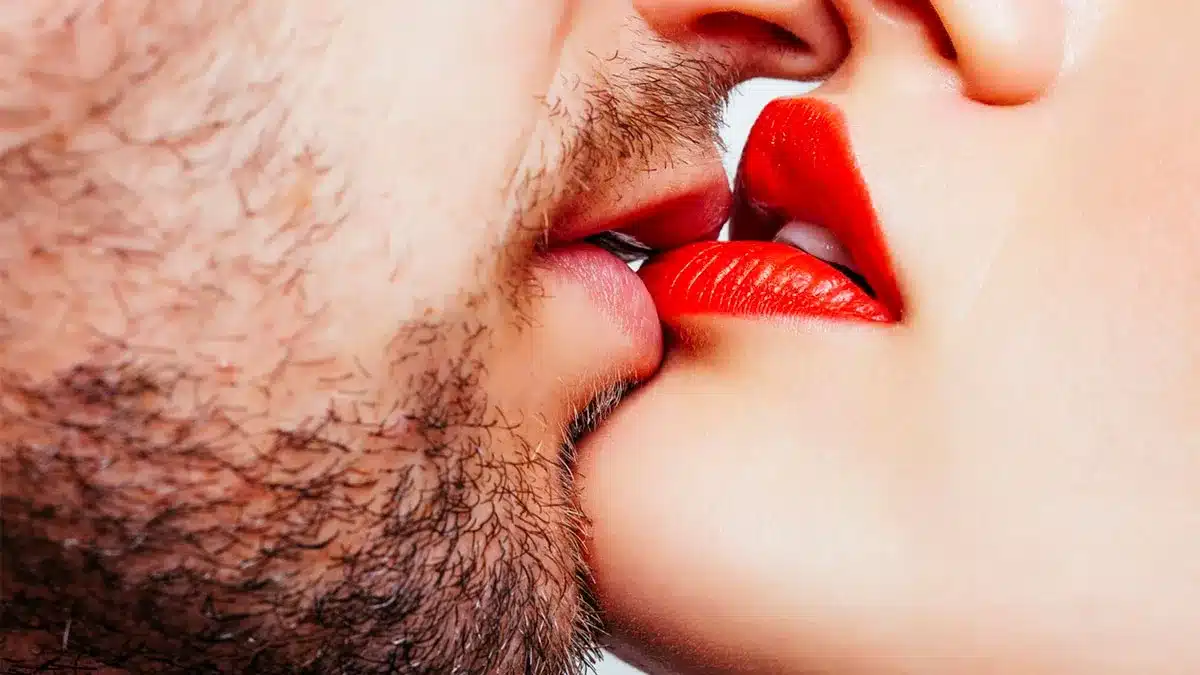 Há signos do zodíaco que são extremamente apaixonados por beijar.