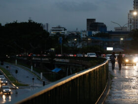 São Paulo (SP),14/03/2023 - Chuva deixa São Paulo em estado de atenção no final da tarde, vista no Viaduto Pompéia. Foto: Fernando Frazão/Agência Brasil