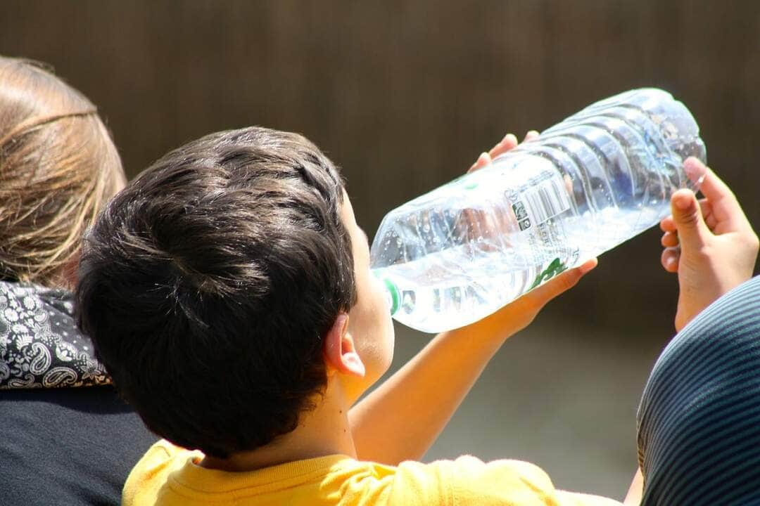 Escolas de Mato Grosso adotam medidas para proteger alunos do calor intenso