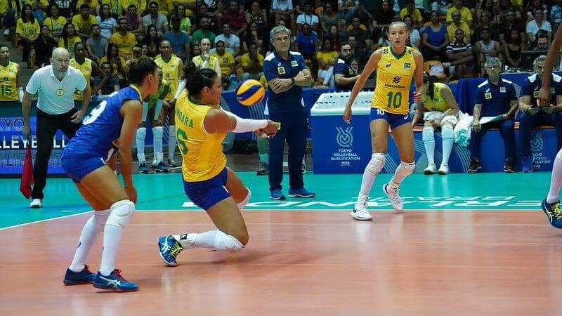 Brasil enfrentou a República Dominicana, pelo Pré-Olímpico de vôlei feminino, em Uberlândia (MG). Por: Raul Vasconcelos/rededoesporte. gov. br/Direitos Resevados