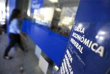 Caixa Econômica Federal inicia hoje (13) a liberação do saque de até R$ 500 em contas do Fundo de Garantia do Tempo de Serviço (FGTS). Por: Marcelo Camargo/Agência Brasil