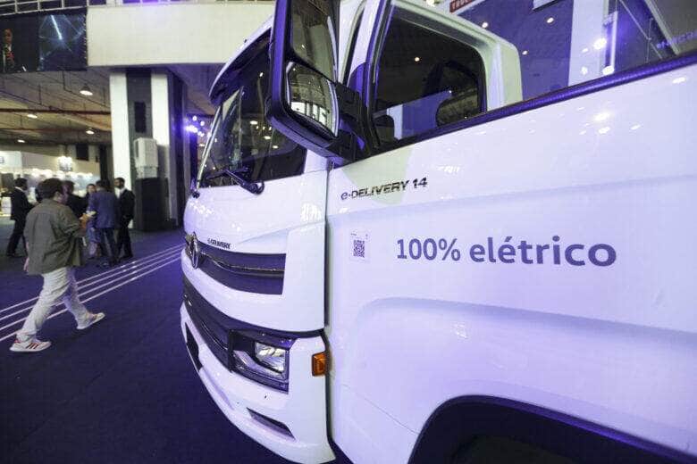 caminhão elétrico